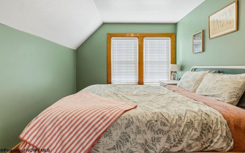 1511 Franklin Avenue, Clarksburg, West Virginia 26301, 2 Bedrooms Bedrooms, 6 Rooms Rooms,1 BathroomBathrooms,Single Family Detached,For Sale,Franklin,10163249