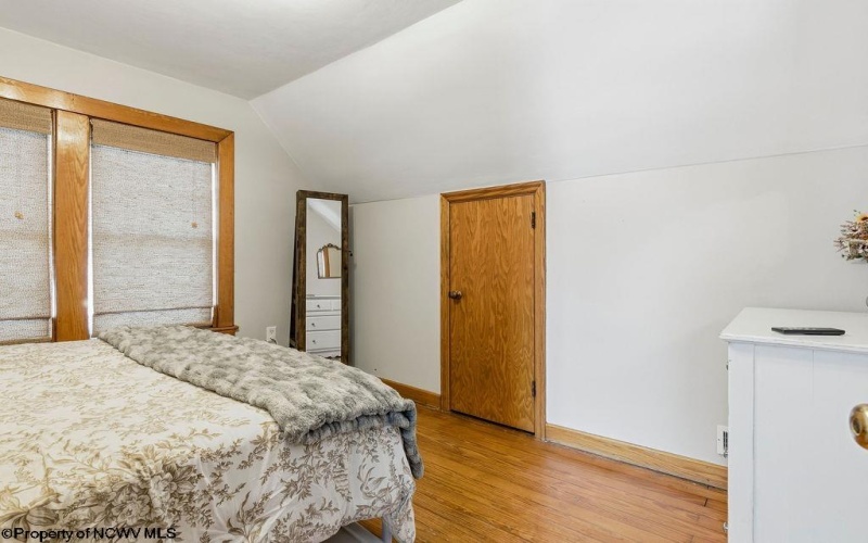 1511 Franklin Avenue, Clarksburg, West Virginia 26301, 2 Bedrooms Bedrooms, 6 Rooms Rooms,1 BathroomBathrooms,Single Family Detached,For Sale,Franklin,10163249