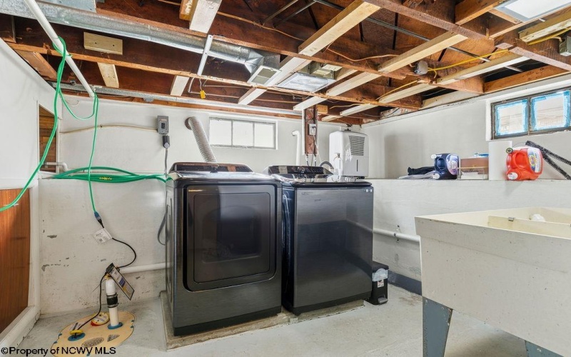 1511 Franklin Avenue, Clarksburg, West Virginia 26301, 2 Bedrooms Bedrooms, 6 Rooms Rooms,1 BathroomBathrooms,Single Family Detached,For Sale,Franklin,10163249