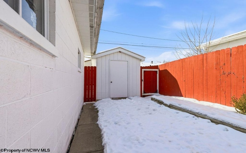 1511 Franklin Avenue, Clarksburg, West Virginia 26301, 2 Bedrooms Bedrooms, 6 Rooms Rooms,1 BathroomBathrooms,Single Family Detached,For Sale,Franklin,10163249