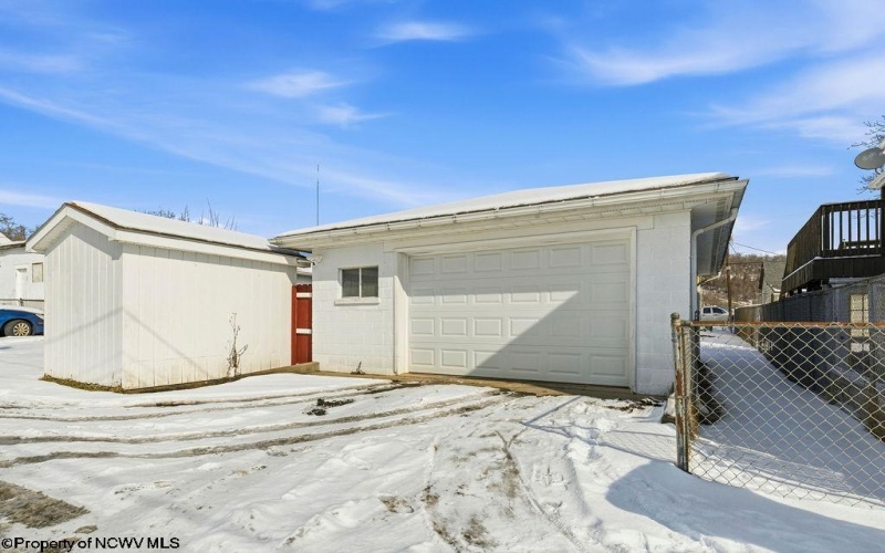 1511 Franklin Avenue, Clarksburg, West Virginia 26301, 2 Bedrooms Bedrooms, 6 Rooms Rooms,1 BathroomBathrooms,Single Family Detached,For Sale,Franklin,10163249