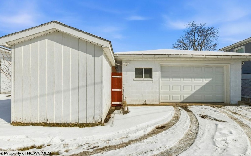 1511 Franklin Avenue, Clarksburg, West Virginia 26301, 2 Bedrooms Bedrooms, 6 Rooms Rooms,1 BathroomBathrooms,Single Family Detached,For Sale,Franklin,10163249