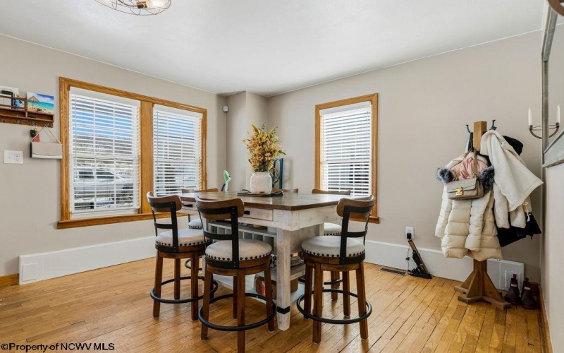 1511 Franklin Avenue, Clarksburg, West Virginia 26301, 2 Bedrooms Bedrooms, 6 Rooms Rooms,1 BathroomBathrooms,Single Family Detached,For Sale,Franklin,10163249