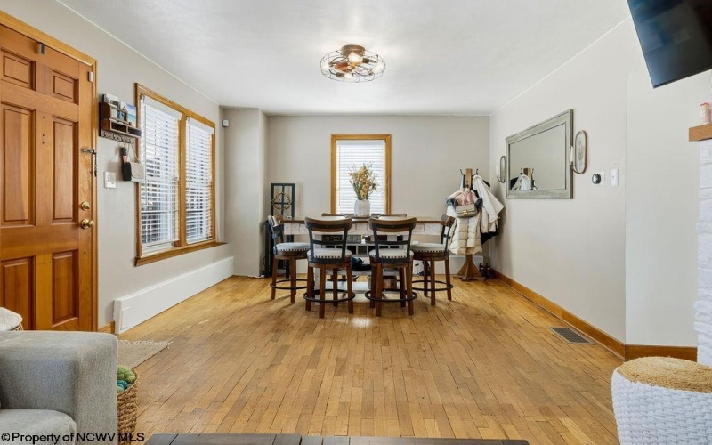 1511 Franklin Avenue, Clarksburg, West Virginia 26301, 2 Bedrooms Bedrooms, 6 Rooms Rooms,1 BathroomBathrooms,Single Family Detached,For Sale,Franklin,10163249