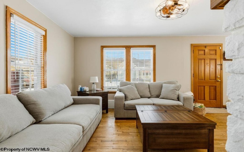 1511 Franklin Avenue, Clarksburg, West Virginia 26301, 2 Bedrooms Bedrooms, 6 Rooms Rooms,1 BathroomBathrooms,Single Family Detached,For Sale,Franklin,10163249