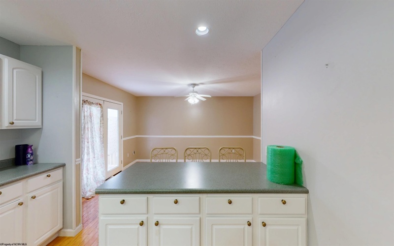 213 Palisades Drive, Morgantown, West Virginia 26505, 3 Bedrooms Bedrooms, 8 Rooms Rooms,2 BathroomsBathrooms,Single Family Attached,For Sale,Palisades,10163254