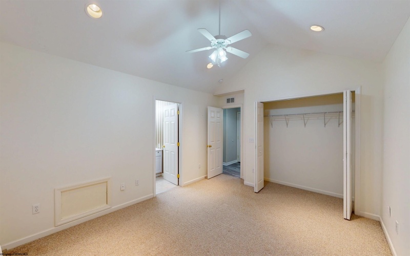 213 Palisades Drive, Morgantown, West Virginia 26505, 3 Bedrooms Bedrooms, 8 Rooms Rooms,2 BathroomsBathrooms,Single Family Attached,For Sale,Palisades,10163254