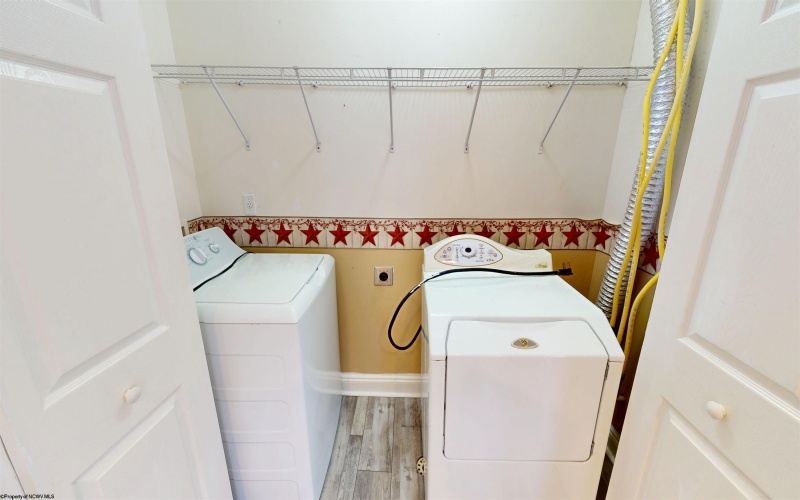 213 Palisades Drive, Morgantown, West Virginia 26505, 3 Bedrooms Bedrooms, 8 Rooms Rooms,2 BathroomsBathrooms,Single Family Attached,For Sale,Palisades,10163254