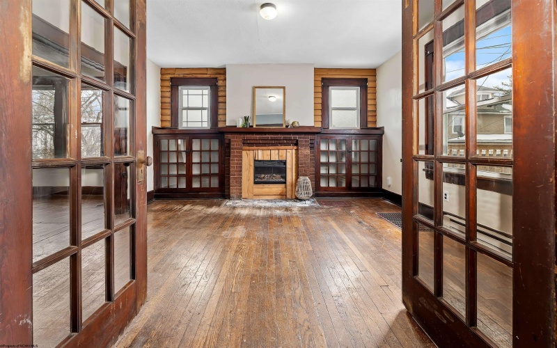 621 Alma Street, Morgantown, West Virginia 26501, 3 Bedrooms Bedrooms, 6 Rooms Rooms,2 BathroomsBathrooms,Single Family Detached,For Sale,Alma,10163257