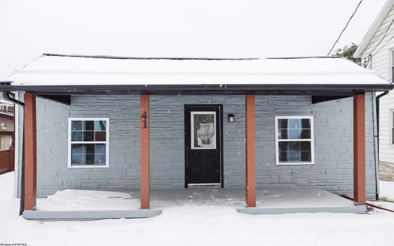 41 Jasper Street, Rivesville, West Virginia 26588, 2 Bedrooms Bedrooms, 6 Rooms Rooms,1 BathroomBathrooms,Single Family Detached,For Sale,Jasper,10163269