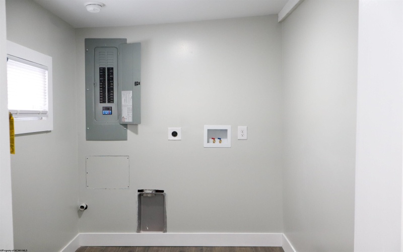 41 Jasper Street, Rivesville, West Virginia 26588, 2 Bedrooms Bedrooms, 6 Rooms Rooms,1 BathroomBathrooms,Single Family Detached,For Sale,Jasper,10163269