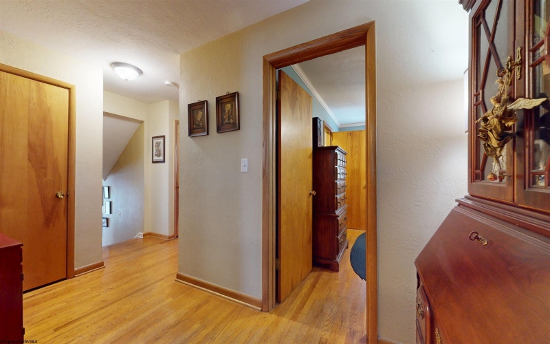 929 Pine Hill Drive, Fairmont, West Virginia 26554, 4 Bedrooms Bedrooms, 10 Rooms Rooms,2 BathroomsBathrooms,Single Family Detached,For Sale,Pine Hill,10163261