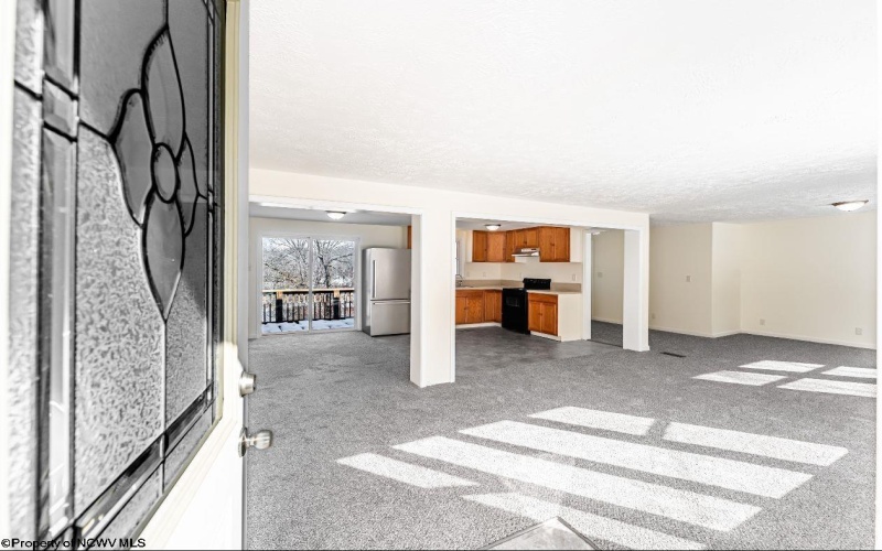 490 Ohio Avenue, Westover, West Virginia 26501, 3 Bedrooms Bedrooms, 9 Rooms Rooms,2 BathroomsBathrooms,Single Family Detached,For Sale,Ohio,10163260