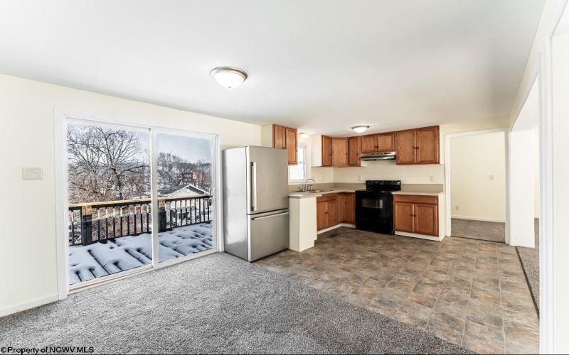 490 Ohio Avenue, Westover, West Virginia 26501, 3 Bedrooms Bedrooms, 9 Rooms Rooms,2 BathroomsBathrooms,Single Family Detached,For Sale,Ohio,10163260