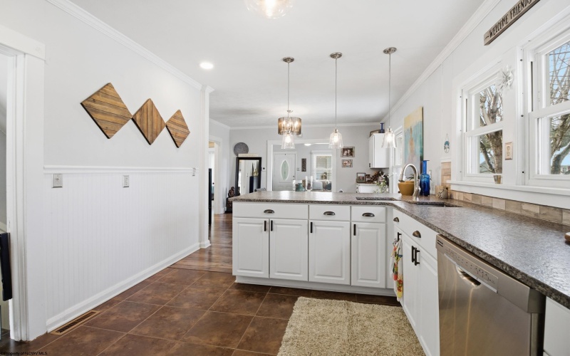 222 Johnson Avenue, Bridgeport, West Virginia 26330, 4 Bedrooms Bedrooms, 6 Rooms Rooms,2 BathroomsBathrooms,Single Family Detached,For Sale,Johnson,10163266