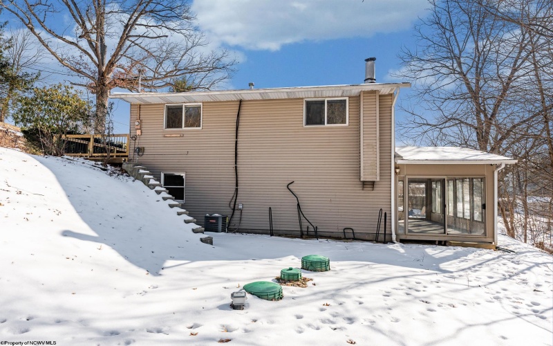 499 West Run Road, Morgantown, West Virginia 26508, 4 Bedrooms Bedrooms, 9 Rooms Rooms,2 BathroomsBathrooms,Single Family Detached,For Sale,West Run,10163284