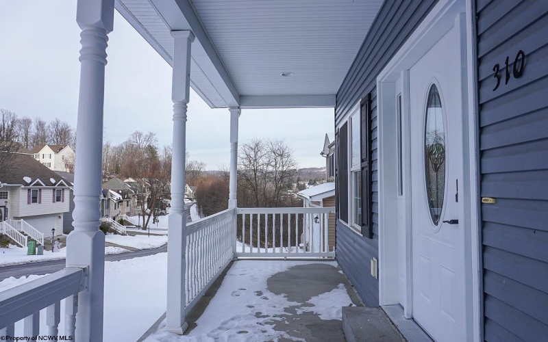 310 Hidden Point Trail, Morgantown, West Virginia 26508, 3 Bedrooms Bedrooms, 6 Rooms Rooms,3 BathroomsBathrooms,Single Family Detached,For Sale,Hidden Point,10163285