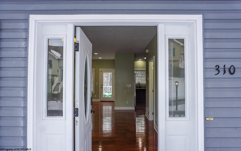 310 Hidden Point Trail, Morgantown, West Virginia 26508, 3 Bedrooms Bedrooms, 6 Rooms Rooms,3 BathroomsBathrooms,Single Family Detached,For Sale,Hidden Point,10163285