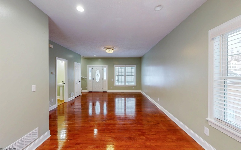 310 Hidden Point Trail, Morgantown, West Virginia 26508, 3 Bedrooms Bedrooms, 6 Rooms Rooms,3 BathroomsBathrooms,Single Family Detached,For Sale,Hidden Point,10163285