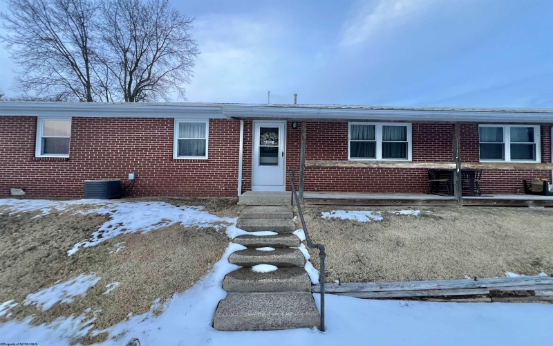 803 Kuntz Street, Weston, West Virginia 26452, ,Multi-unit/income,For Sale,Kuntz,10163287