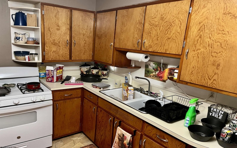 803 Kuntz Street, Weston, West Virginia 26452, ,Multi-unit/income,For Sale,Kuntz,10163287