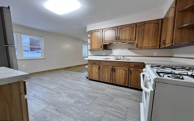 803 Kuntz Street, Weston, West Virginia 26452, ,Multi-unit/income,For Sale,Kuntz,10163287