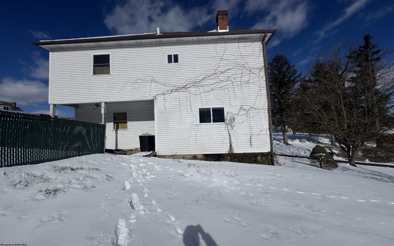 371 Hickman Street, Clarksburg, West Virginia 26301, 3 Bedrooms Bedrooms, 8 Rooms Rooms,1 BathroomBathrooms,Single Family Detached,For Sale,Hickman,10163294