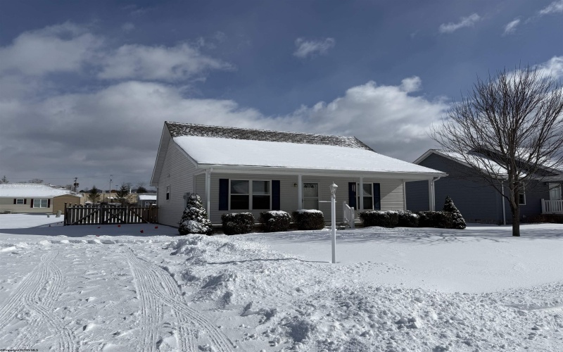 20 Northview Drive, Elkins, West Virginia 26241, 2 Bedrooms Bedrooms, 6 Rooms Rooms,1 BathroomBathrooms,Single Family Detached,For Sale,Northview,10163293