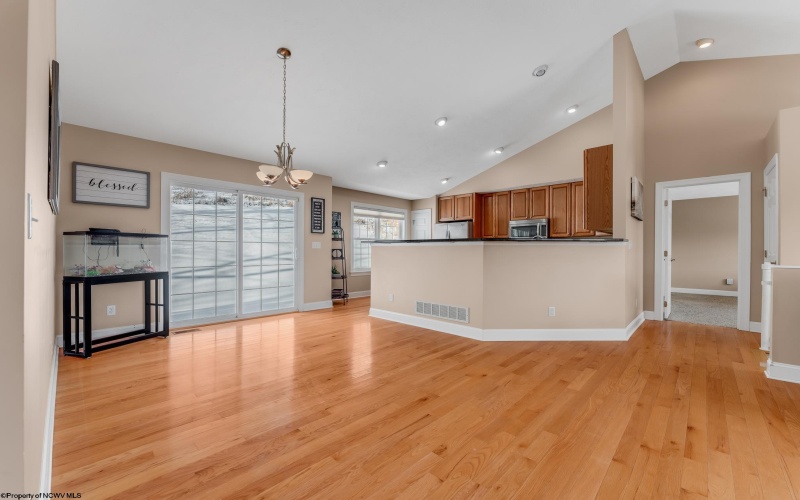 1 Stone Creek Drive, Morgantown, West Virginia 26508, 3 Bedrooms Bedrooms, 8 Rooms Rooms,3 BathroomsBathrooms,Single Family Detached,For Sale,Stone Creek,10163288