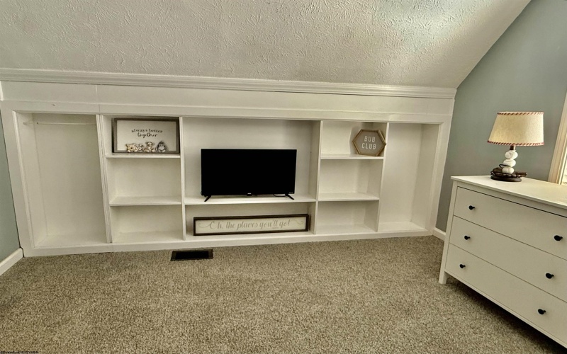 1563 Fairmont Avenue, Fairmont, West Virginia 26554, 3 Bedrooms Bedrooms, 7 Rooms Rooms,3 BathroomsBathrooms,Single Family Detached,For Sale,Fairmont,10163304