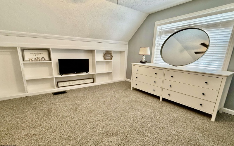 1563 Fairmont Avenue, Fairmont, West Virginia 26554, 3 Bedrooms Bedrooms, 7 Rooms Rooms,3 BathroomsBathrooms,Single Family Detached,For Sale,Fairmont,10163304