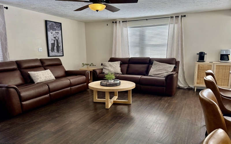 1563 Fairmont Avenue, Fairmont, West Virginia 26554, 3 Bedrooms Bedrooms, 7 Rooms Rooms,3 BathroomsBathrooms,Single Family Detached,For Sale,Fairmont,10163304