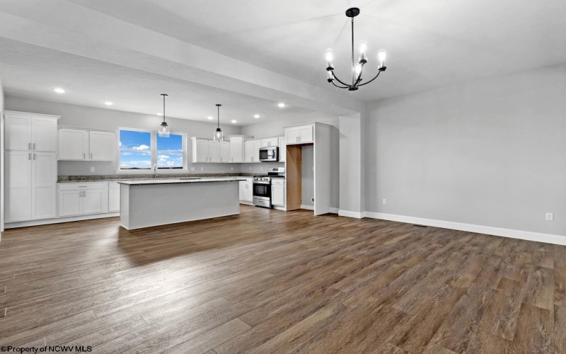 286 Red Oak Lane, Morgantown, West Virginia 26501, 3 Bedrooms Bedrooms, 7 Rooms Rooms,2 BathroomsBathrooms,Single Family Attached,For Sale,Red Oak,10163316