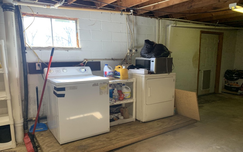 7100 Calhoun Highway, Mount Zion, West Virginia 26151, 3 Bedrooms Bedrooms, 8 Rooms Rooms,2 BathroomsBathrooms,Single Family Detached,For Sale,Calhoun,10163305