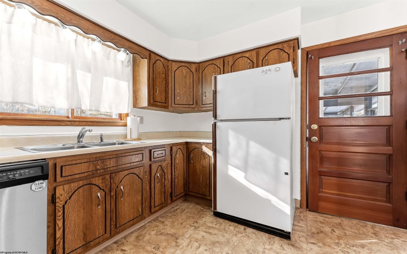 1217 Corvet Avenue, Morgantown, West Virginia 26505, 3 Bedrooms Bedrooms, 6 Rooms Rooms,2 BathroomsBathrooms,Single Family Detached,For Sale,Corvet,10163306