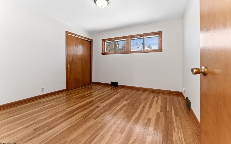 1217 Corvet Avenue, Morgantown, West Virginia 26505, 3 Bedrooms Bedrooms, 6 Rooms Rooms,2 BathroomsBathrooms,Single Family Detached,For Sale,Corvet,10163306