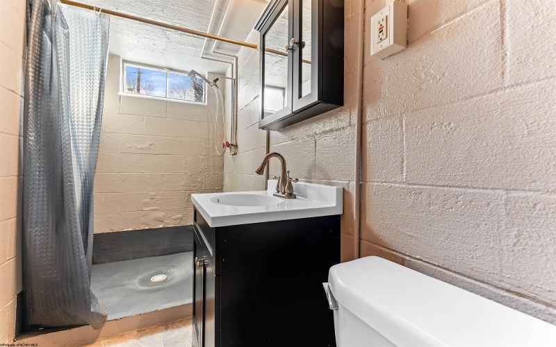 1217 Corvet Avenue, Morgantown, West Virginia 26505, 3 Bedrooms Bedrooms, 6 Rooms Rooms,2 BathroomsBathrooms,Single Family Detached,For Sale,Corvet,10163306