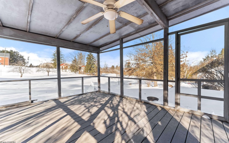 1217 Corvet Avenue, Morgantown, West Virginia 26505, 3 Bedrooms Bedrooms, 6 Rooms Rooms,2 BathroomsBathrooms,Single Family Detached,For Sale,Corvet,10163306