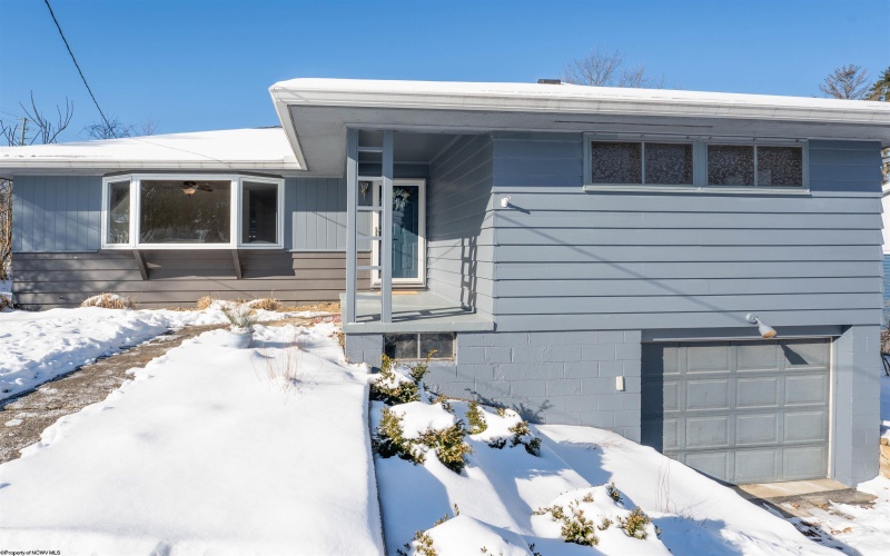 1217 Corvet Avenue, Morgantown, West Virginia 26505, 3 Bedrooms Bedrooms, 6 Rooms Rooms,2 BathroomsBathrooms,Single Family Detached,For Sale,Corvet,10163306