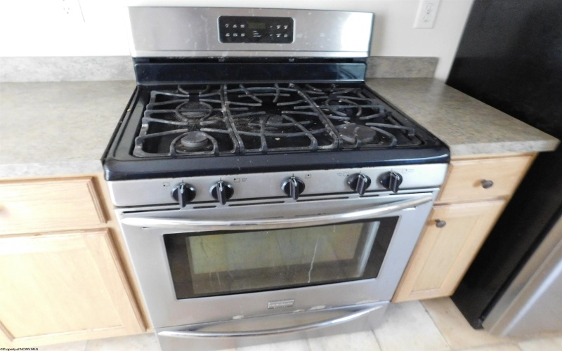 1126 Park Drive, Fairmont, West Virginia 26554, 2 Bedrooms Bedrooms, 5 Rooms Rooms,2 BathroomsBathrooms,Single Family Detached,For Sale,Park,10163307