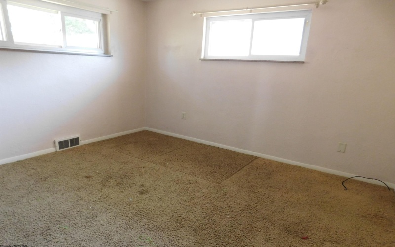 1126 Park Drive, Fairmont, West Virginia 26554, 2 Bedrooms Bedrooms, 5 Rooms Rooms,2 BathroomsBathrooms,Single Family Detached,For Sale,Park,10163307