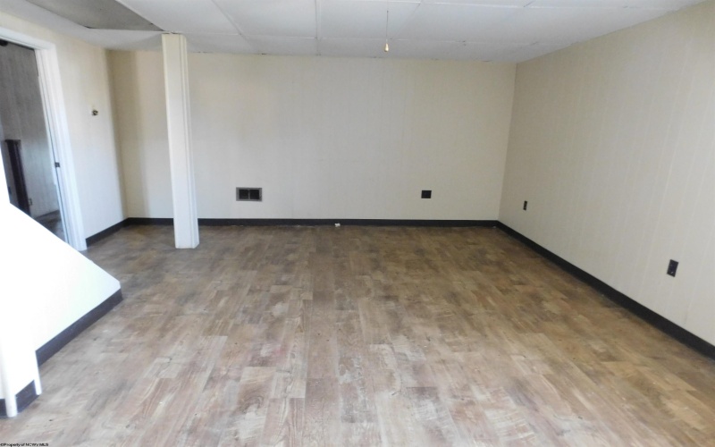 1126 Park Drive, Fairmont, West Virginia 26554, 2 Bedrooms Bedrooms, 5 Rooms Rooms,2 BathroomsBathrooms,Single Family Detached,For Sale,Park,10163307