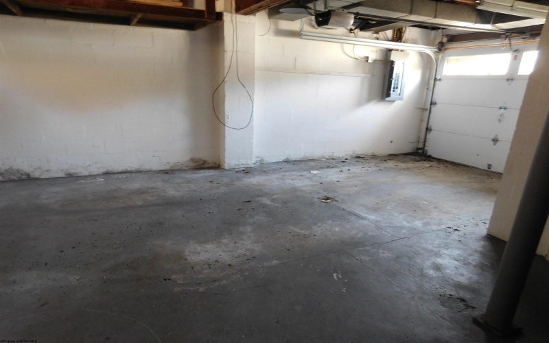 1126 Park Drive, Fairmont, West Virginia 26554, 2 Bedrooms Bedrooms, 5 Rooms Rooms,2 BathroomsBathrooms,Single Family Detached,For Sale,Park,10163307