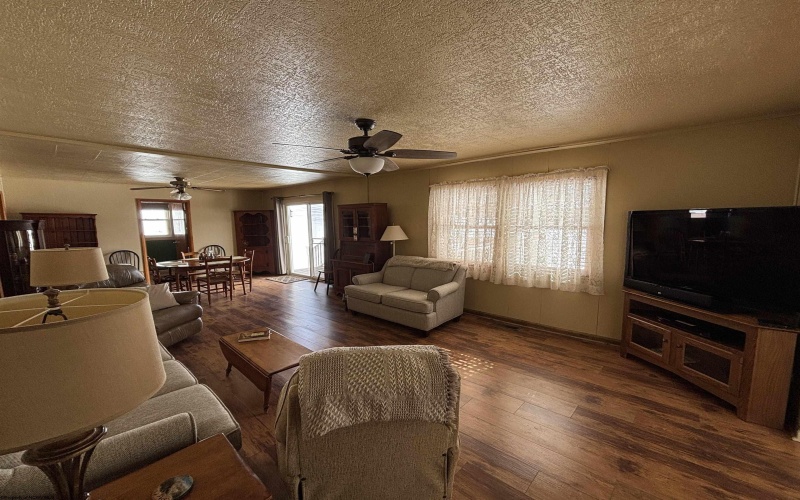 2704 Sycamore Road, Clarksburg, West Virginia 26301-5802, 2 Bedrooms Bedrooms, 5 Rooms Rooms,2 BathroomsBathrooms,Single Family Detached,For Sale,Sycamore,10163314