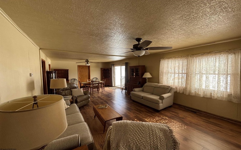 2704 Sycamore Road, Clarksburg, West Virginia 26301-5802, 2 Bedrooms Bedrooms, 5 Rooms Rooms,2 BathroomsBathrooms,Single Family Detached,For Sale,Sycamore,10163314