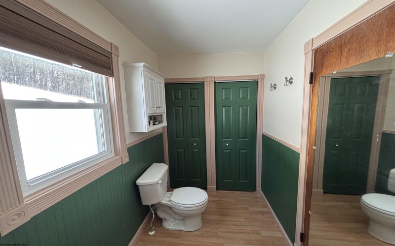 2704 Sycamore Road, Clarksburg, West Virginia 26301-5802, 2 Bedrooms Bedrooms, 5 Rooms Rooms,2 BathroomsBathrooms,Single Family Detached,For Sale,Sycamore,10163314