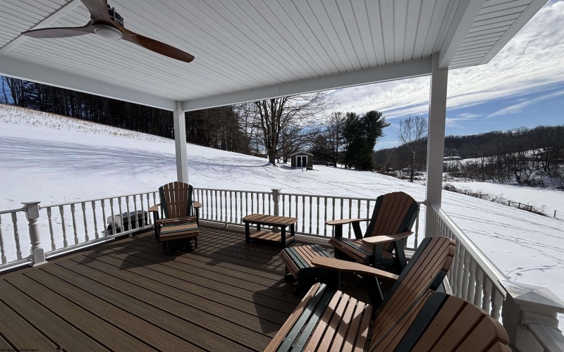 2704 Sycamore Road, Clarksburg, West Virginia 26301-5802, 2 Bedrooms Bedrooms, 5 Rooms Rooms,2 BathroomsBathrooms,Single Family Detached,For Sale,Sycamore,10163314