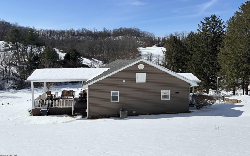 2704 Sycamore Road, Clarksburg, West Virginia 26301-5802, 2 Bedrooms Bedrooms, 5 Rooms Rooms,2 BathroomsBathrooms,Single Family Detached,For Sale,Sycamore,10163314