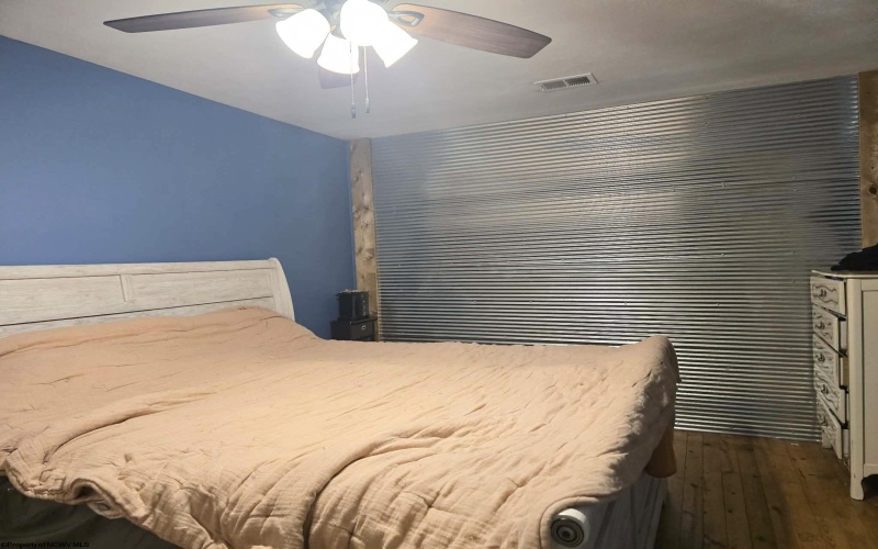 68 School Street, Ellenboro, West Virginia 26346, 2 Bedrooms Bedrooms, 5 Rooms Rooms,1 BathroomBathrooms,Single Family Detached,For Sale,School,10163311