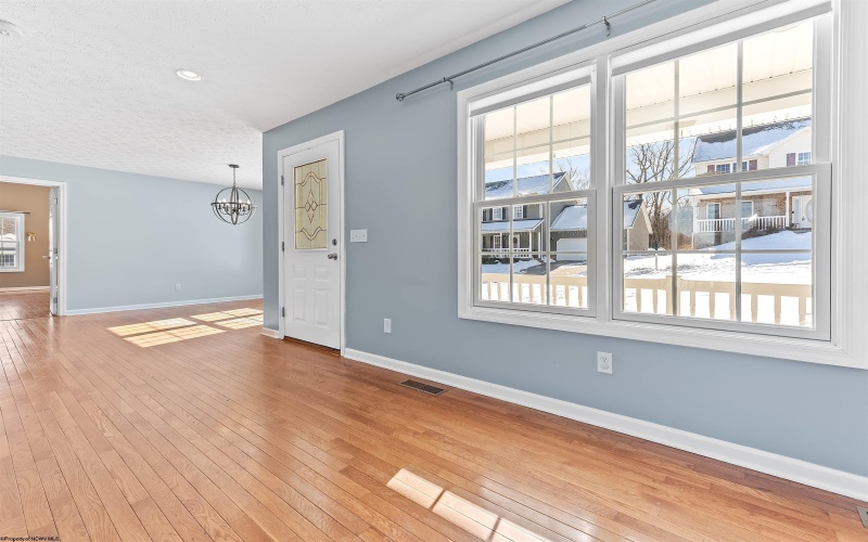 233 Hananlei Drive, Morgantown, West Virginia 26508, 4 Bedrooms Bedrooms, 6 Rooms Rooms,4 BathroomsBathrooms,Single Family Detached,For Sale,Hananlei,10163310